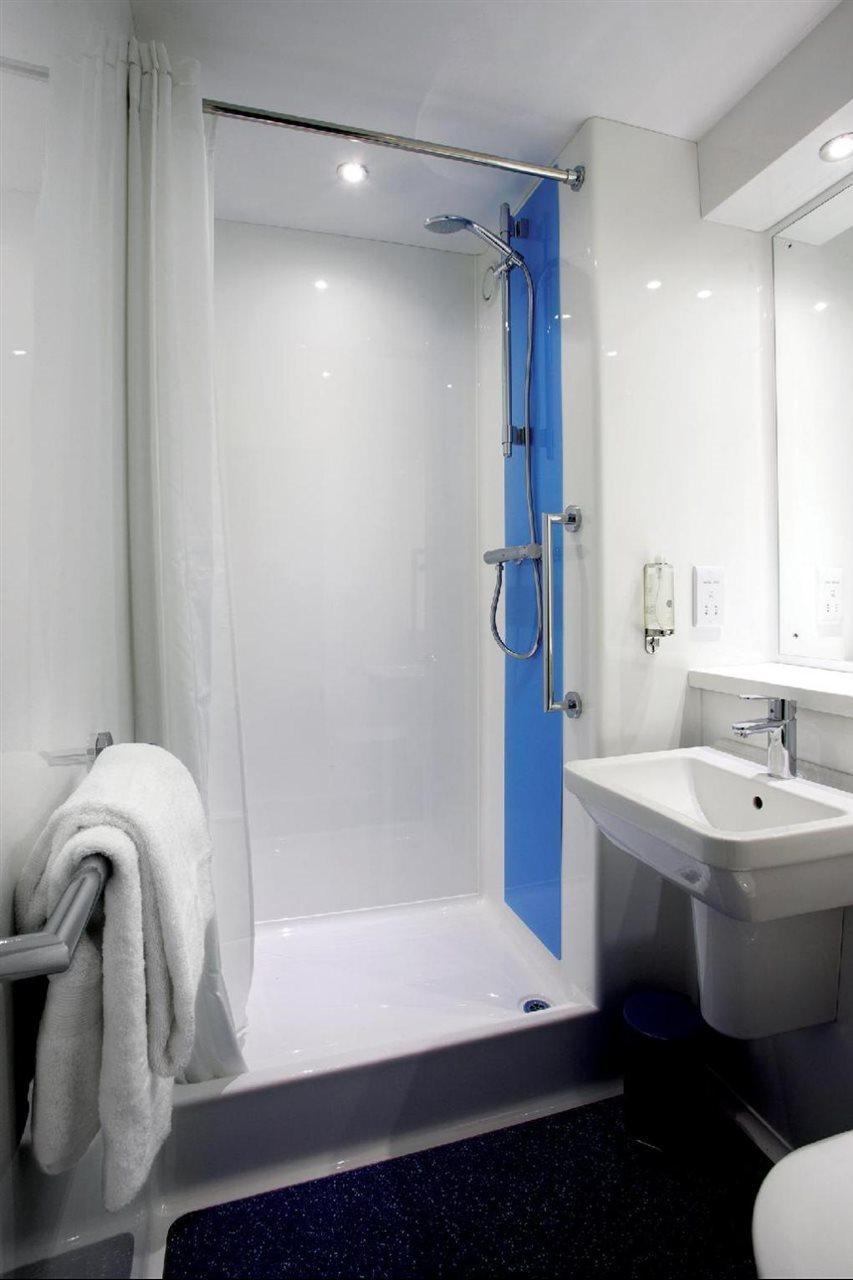 Travelodge Bedford Wyboston Exteriör bild