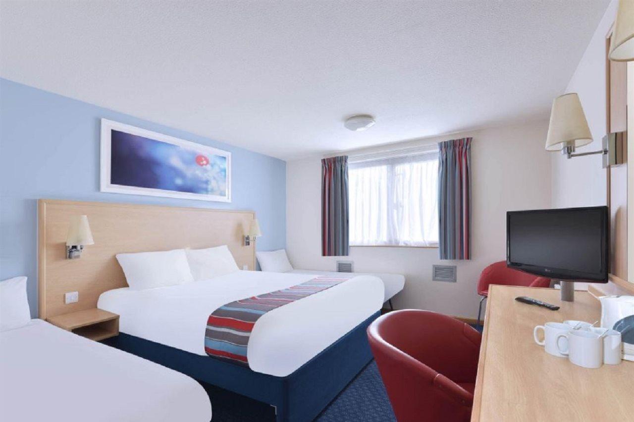 Travelodge Bedford Wyboston Exteriör bild