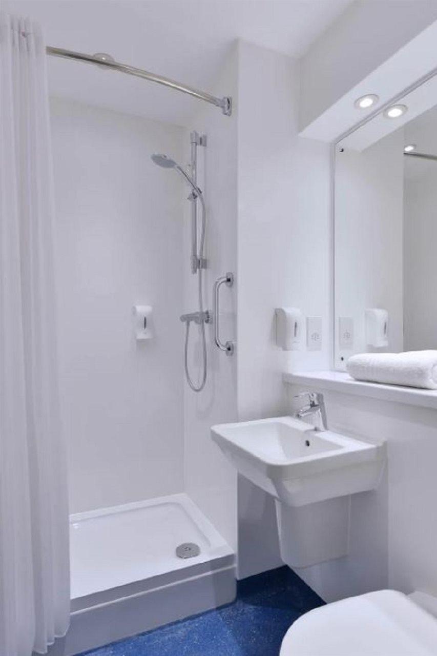 Travelodge Bedford Wyboston Exteriör bild