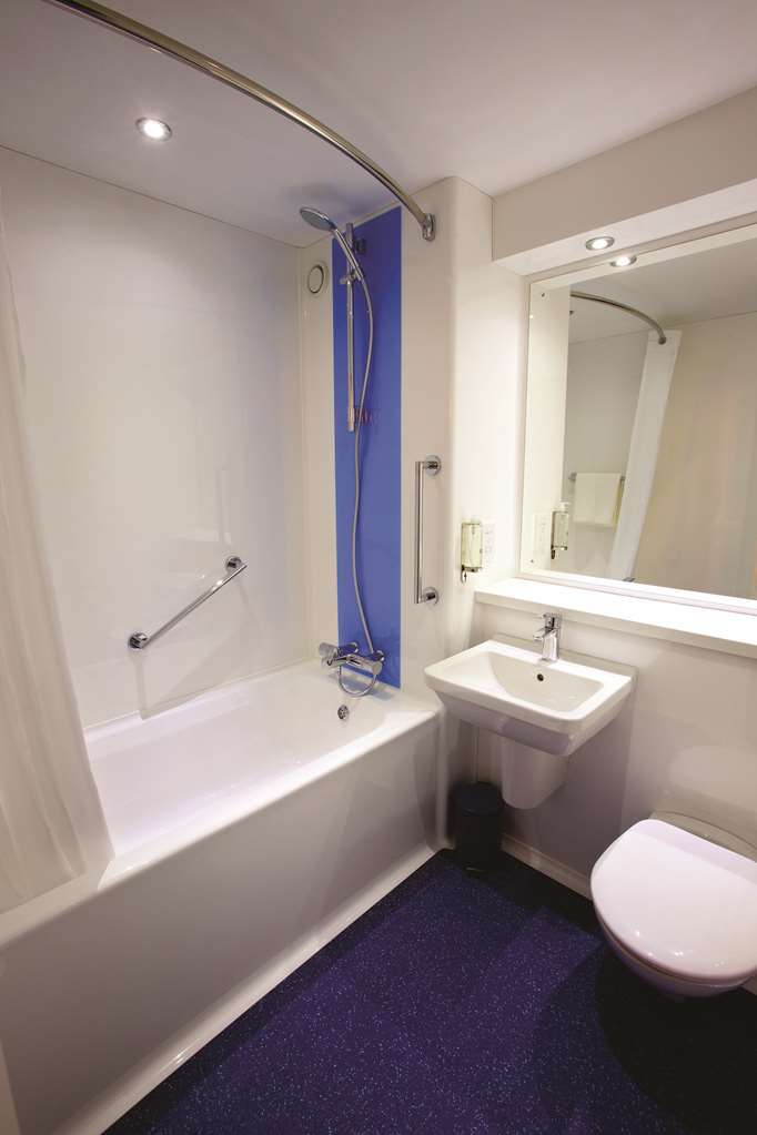 Travelodge Bedford Wyboston Rum bild