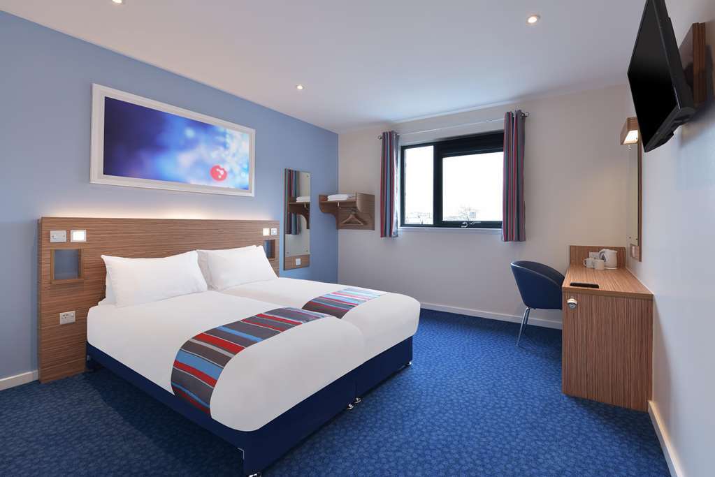 Travelodge Bedford Wyboston Rum bild