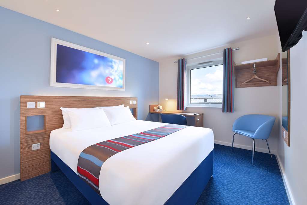 Travelodge Bedford Wyboston Rum bild
