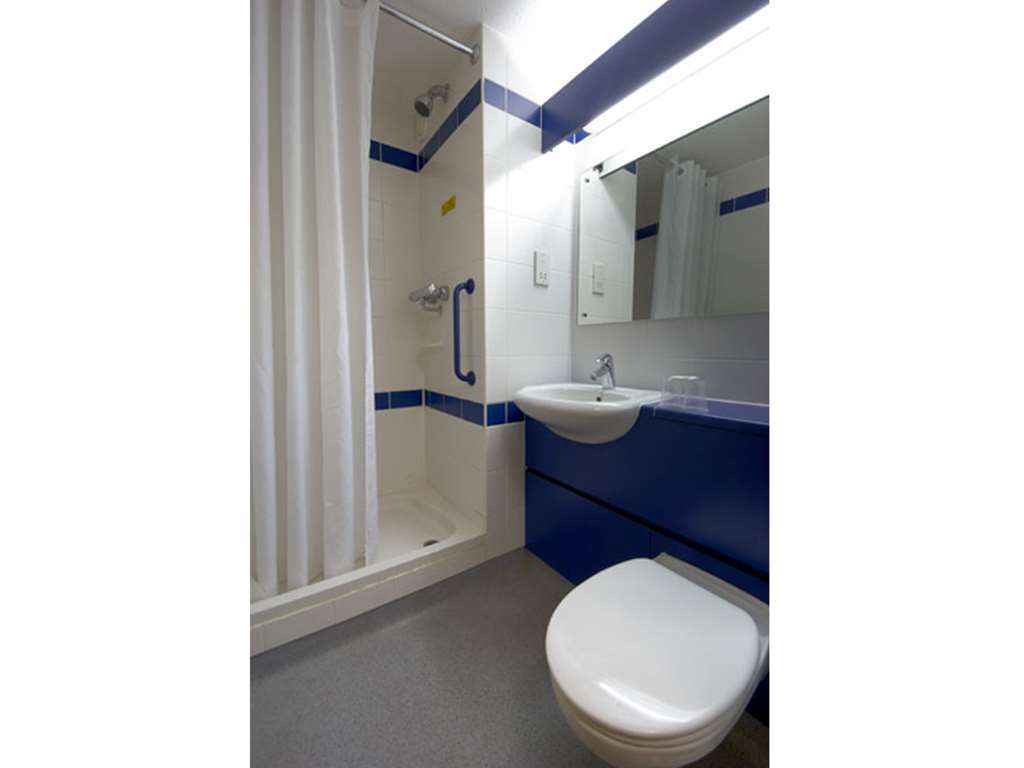 Travelodge Bedford Wyboston Rum bild