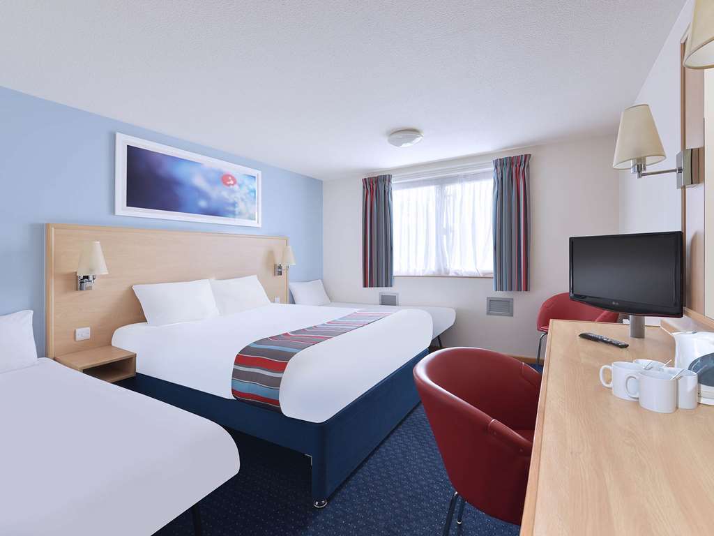Travelodge Bedford Wyboston Rum bild